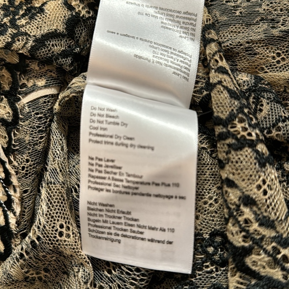 CAARA Nordstrom Scallopd Lace Shift Dress Black Beige Holiday Party Wedding Sz M - Picture 13 of 14
